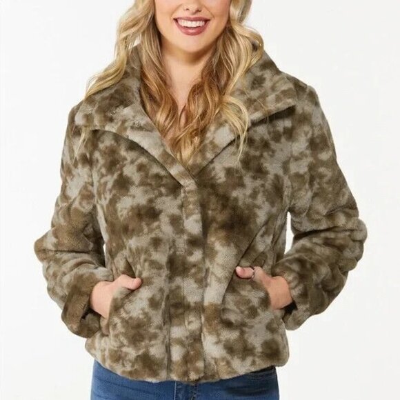 Cato Jacket Green Camo Faux Fur Soft Fuzzy Button Snap Pockets - Picture 1 of 13